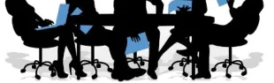 immagine decorativa: persone con fumetto intorno ad un tavolo