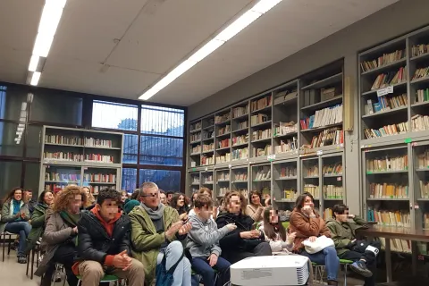 Descrizione immagine non disponibile