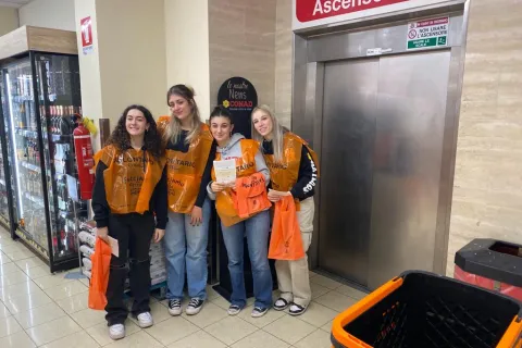 Descrizione immagine non disponibile