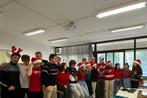 Descrizione immagine non disponibile