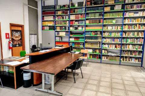 biblioteca