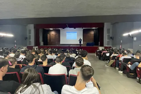 Aula Magna con studenti