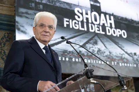 Foto Mattarella Shoah
