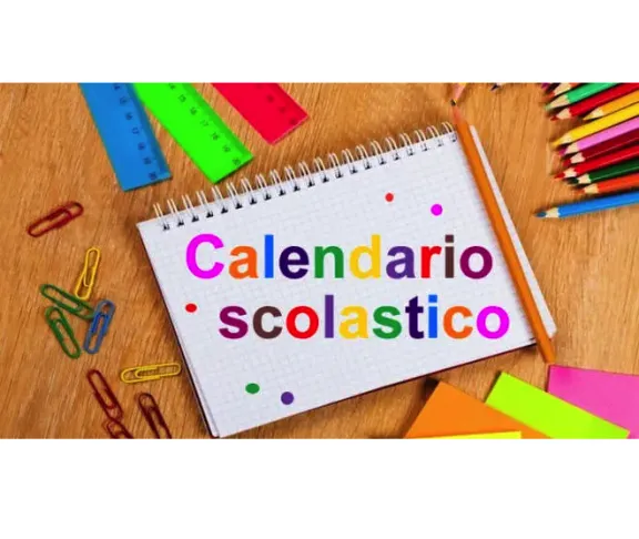 Quaderno con la scritta "Calendario Scolastico"