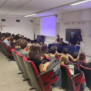 Descrizione immagine non disponibile