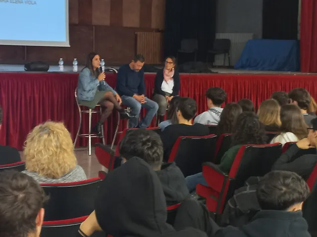 Dibattito sul film Una storia nera